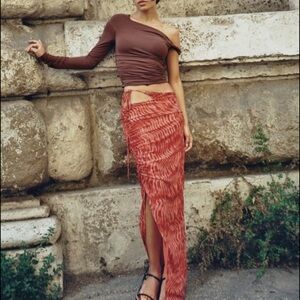 Elegant Asymmetrical Skirt in Red and Brown